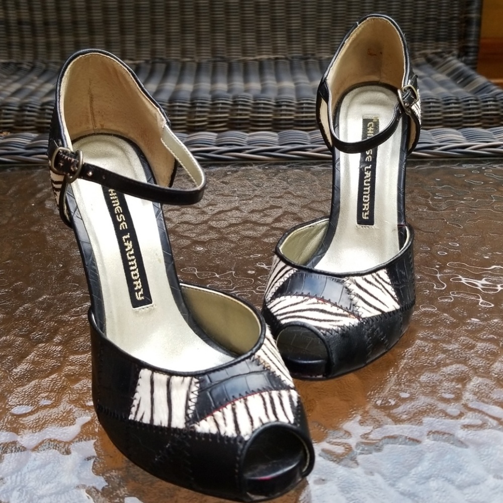 Chinese Laundry Platform PeepToe Zebra Sandles